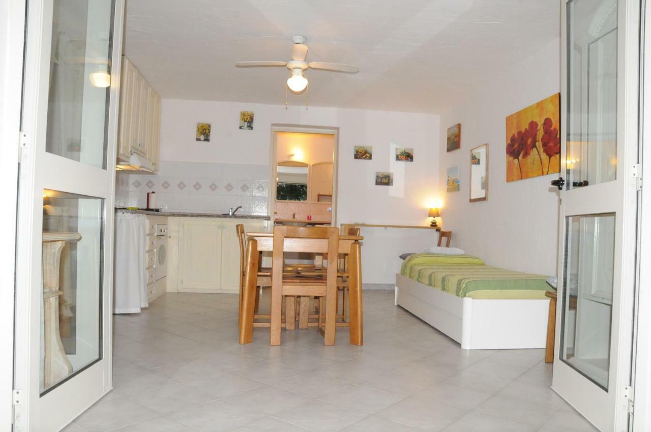B&B Casa Derosas Golfo Aranci Δωμάτιο φωτογραφία